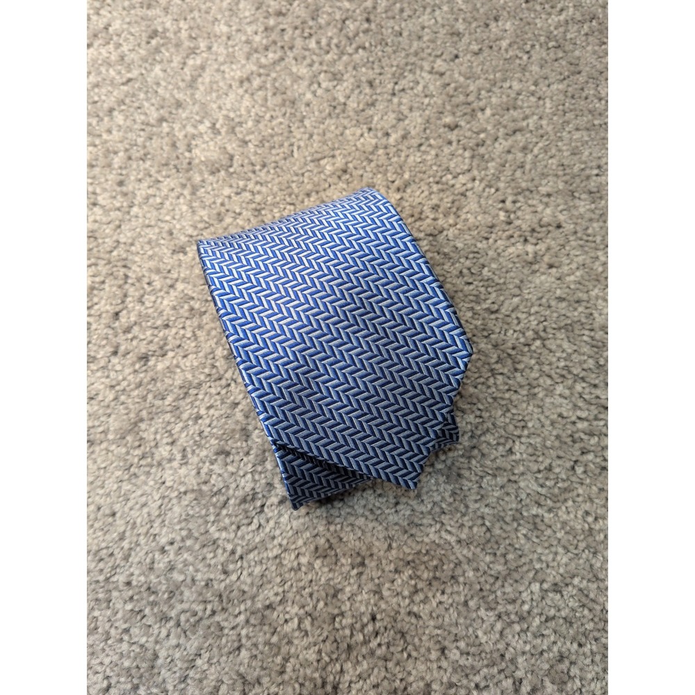 Paul Fredrick Mens Blue White Herringbone Chevron 100% Silk Classic Necktie 3.25